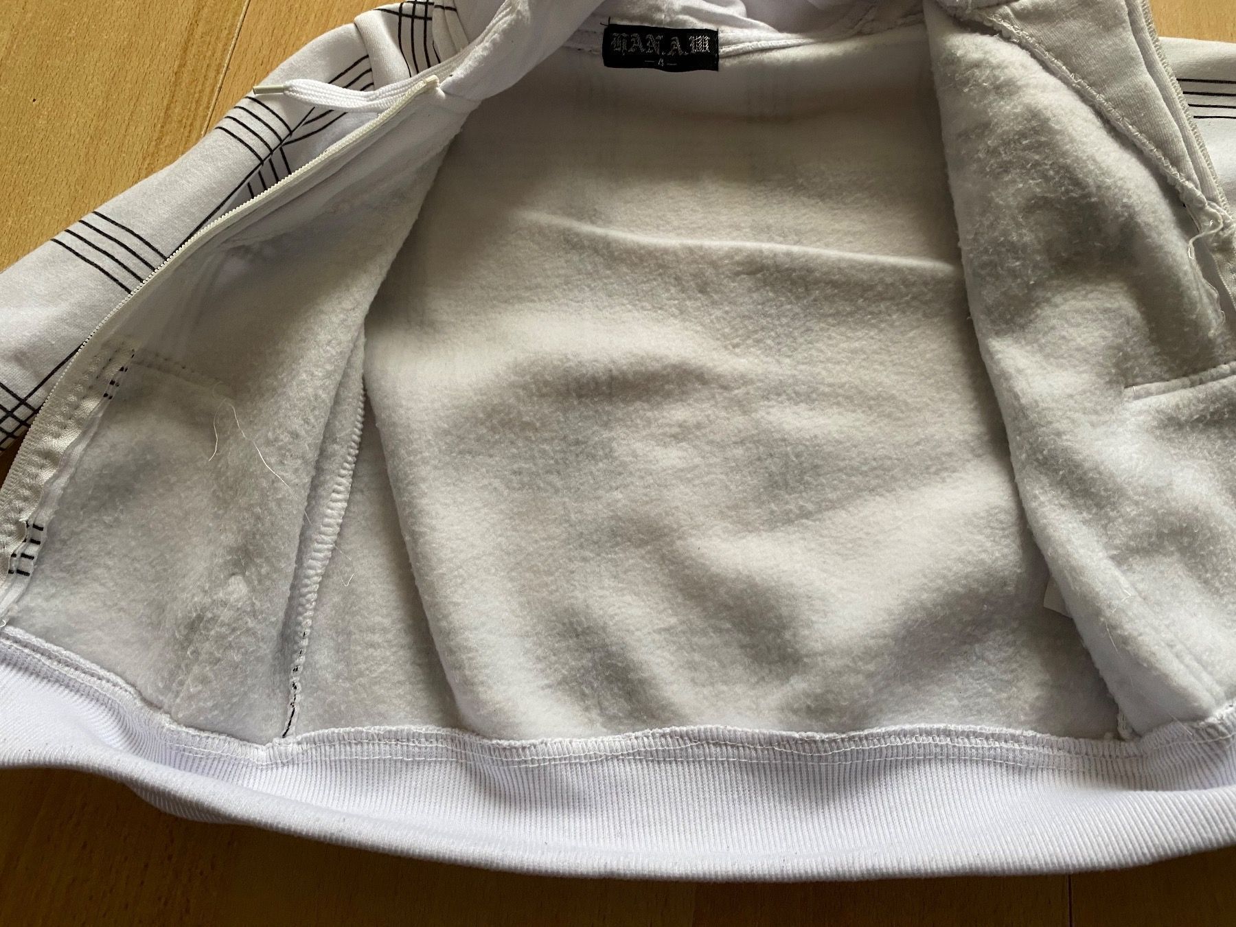 Altro abbigliamento: 2 jacquettes garçon T.98 – Usato da Le Brassus venduto da lionete02 3