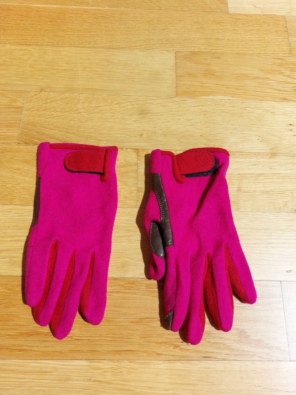 Guanti & manicotti: Très jolis gants roses Echo Taille S – Usato da Ostermundigen venduto da jul_7t8v