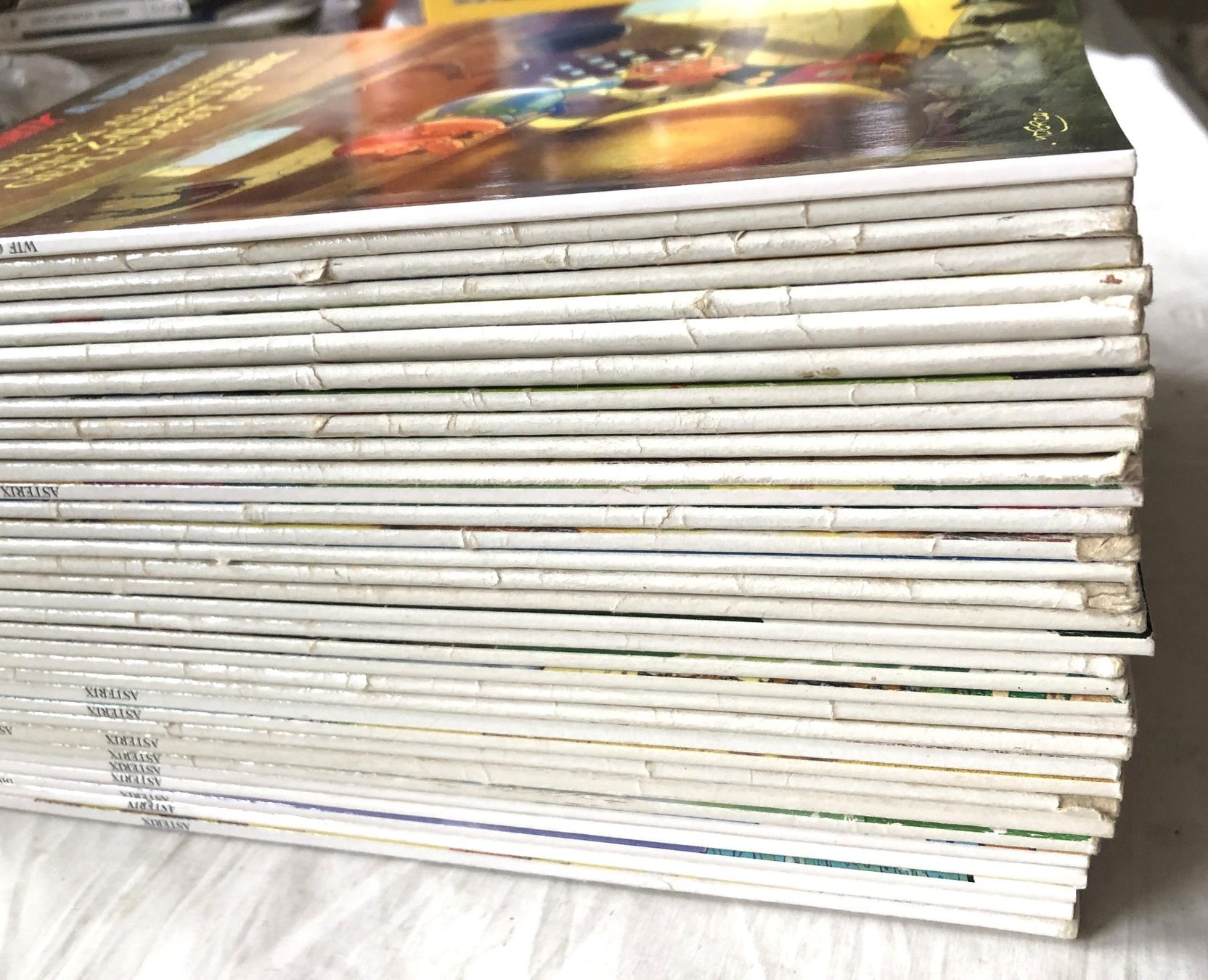 Fumetti: Asterix Comic Sammlung - 33 Hefte – Usato da Schaffhausen venduto da durruti 2