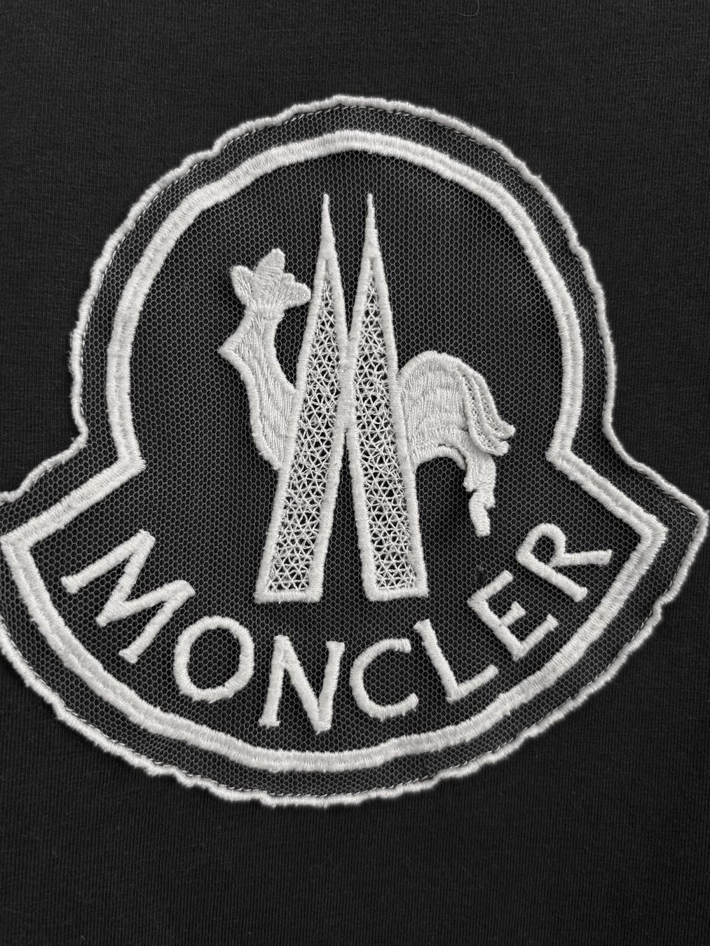 Moncler Camicette, T-shirt & Top: Moncler, T-Shirt, 128, Cotton/Elastan – Usato da Zürich venduto da Pokimoki_1 2