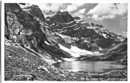 Oberblegisee mit Glärnischgruppe