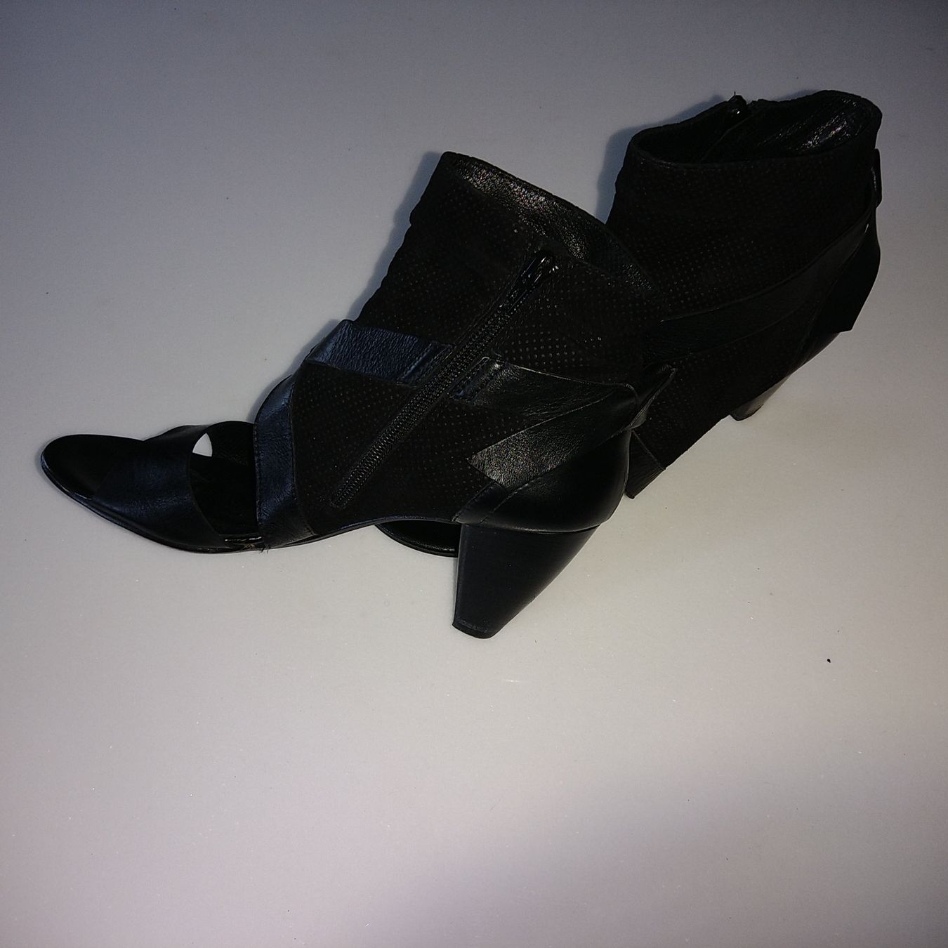 Paul Green Scarpe da donna: Schwarze offene Stiefelette PAUL GREEN Gr. 40 – Nuovo (secondo la descrizione) da Degersheim venduto da 191maschina46 2