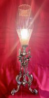 Lampe, du XIXe siècle, laiton argenté et verrerie rose