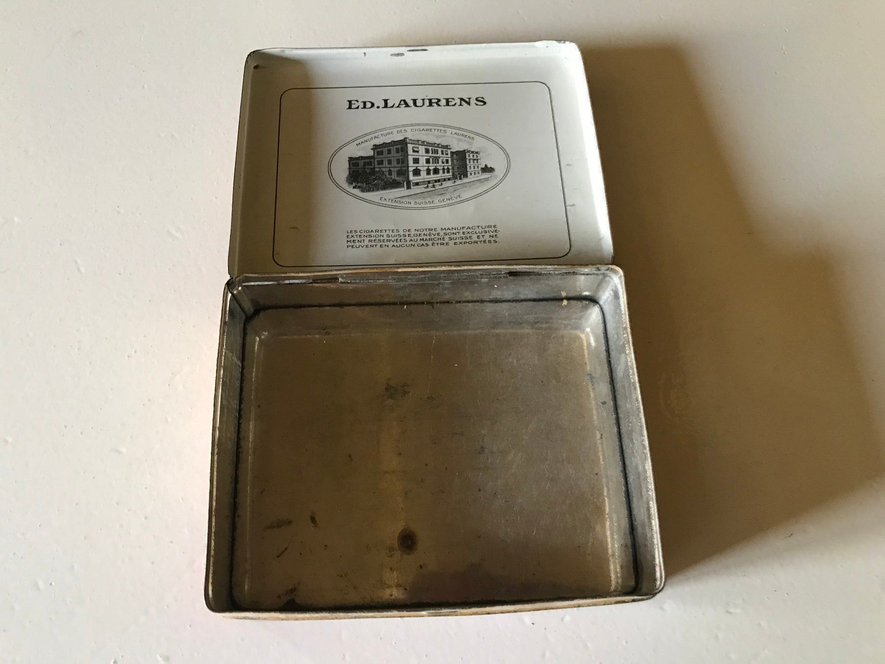 Tabacchi: Ancienne boite à cigarettes Ed.Laurens – Usato da Ste-Croix venduto da mjmg 1