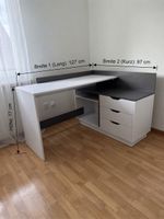 Schreibtisch mit Stuhl (Eckschreibtisch)