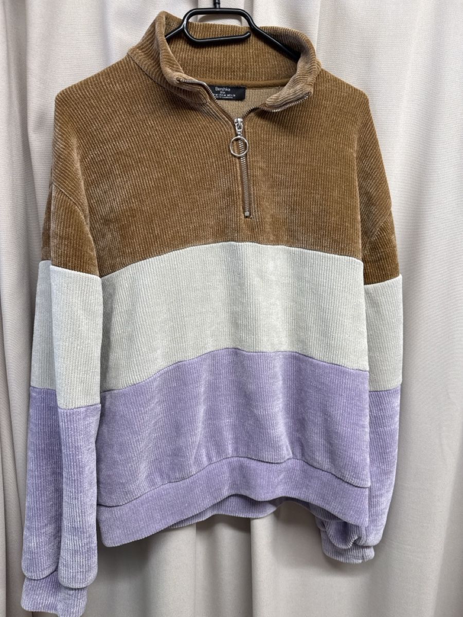 Bershka Maglioni & Felpe: Pullover Bershka Gr.M – Usato da Bettwiesen venduto da Maori6