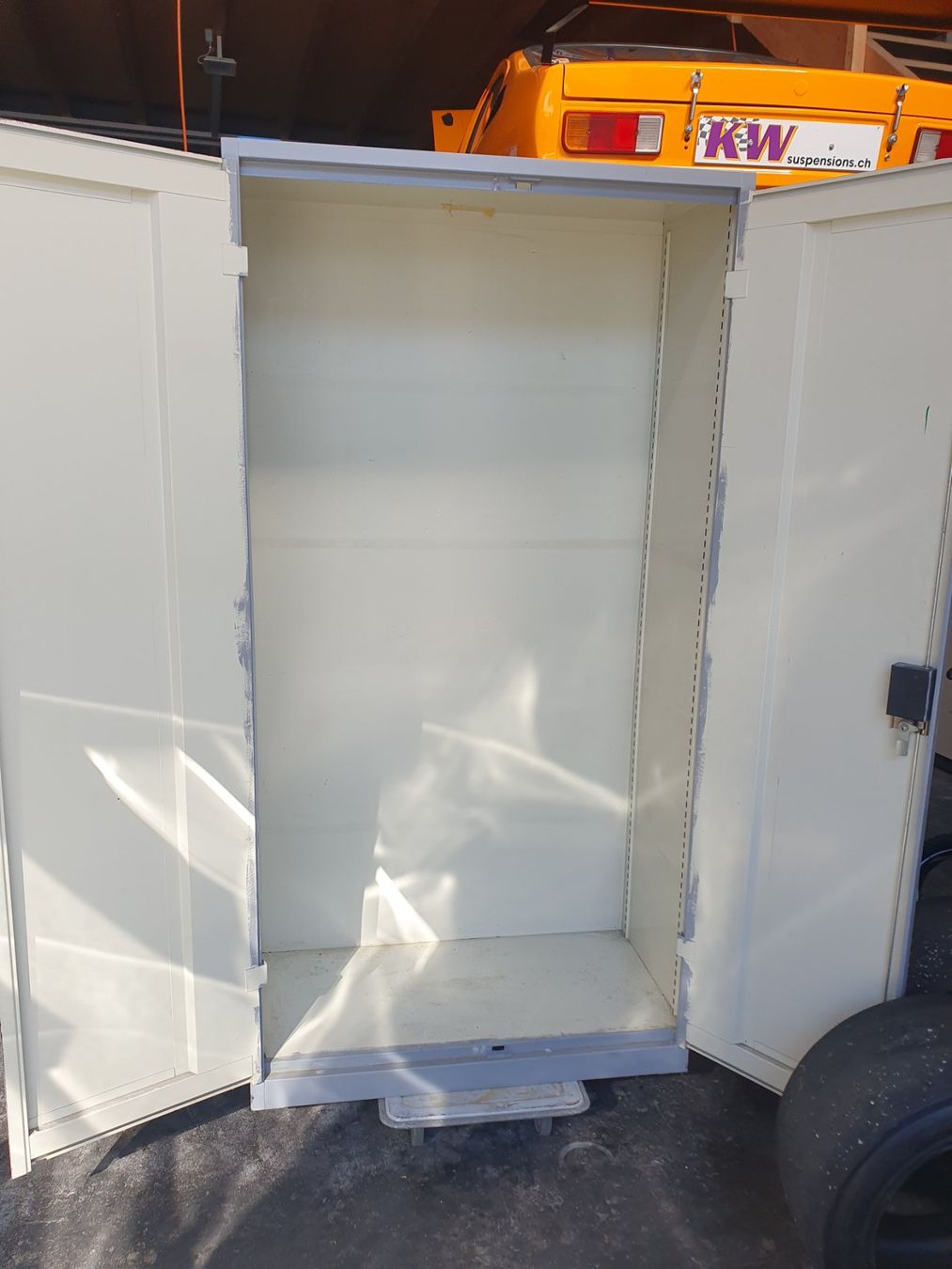 Armadi: Metall Schrank – Usato da Ruswil venduto da Kadettch 4