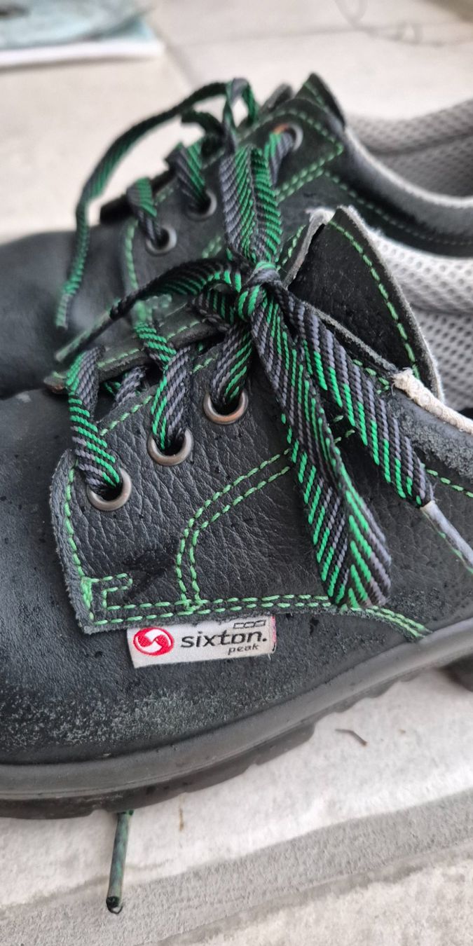 Scarpe da uomo: Chaussures de sécurité – Usato da Villars-sur-Glane venduto da Verocac 4