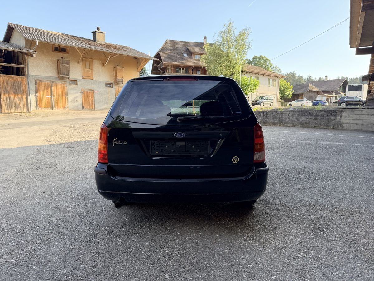 Ford Automobili: Ford Focus 2.0 Benzin 165000 km – Usato da Bern venduto da Kamjan 5