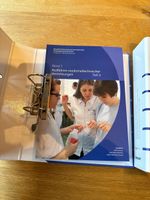 FaGe Lehrbücher aus dem ersten Lehrjahr.