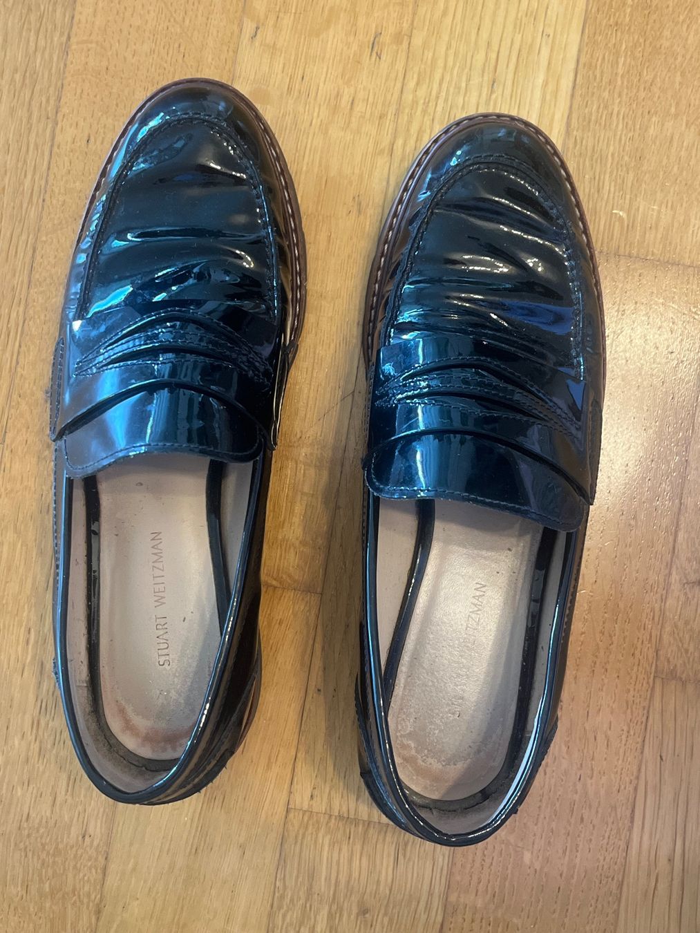 Stuart Weitzman Scarpe da donna: Stuart Weitzman Lack Schuhe, Schwarz, Gr. 38 – Usato da Wollerau venduto da sab_6j7r