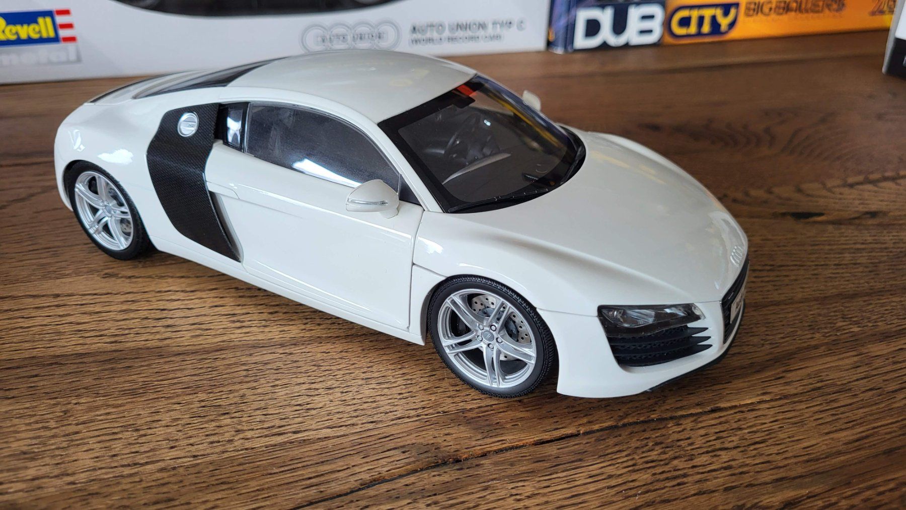 Kyosho Modellini d'auto: Audi R8 1:18 Kyosho – Usato da Rothrist venduto da Juana5 2