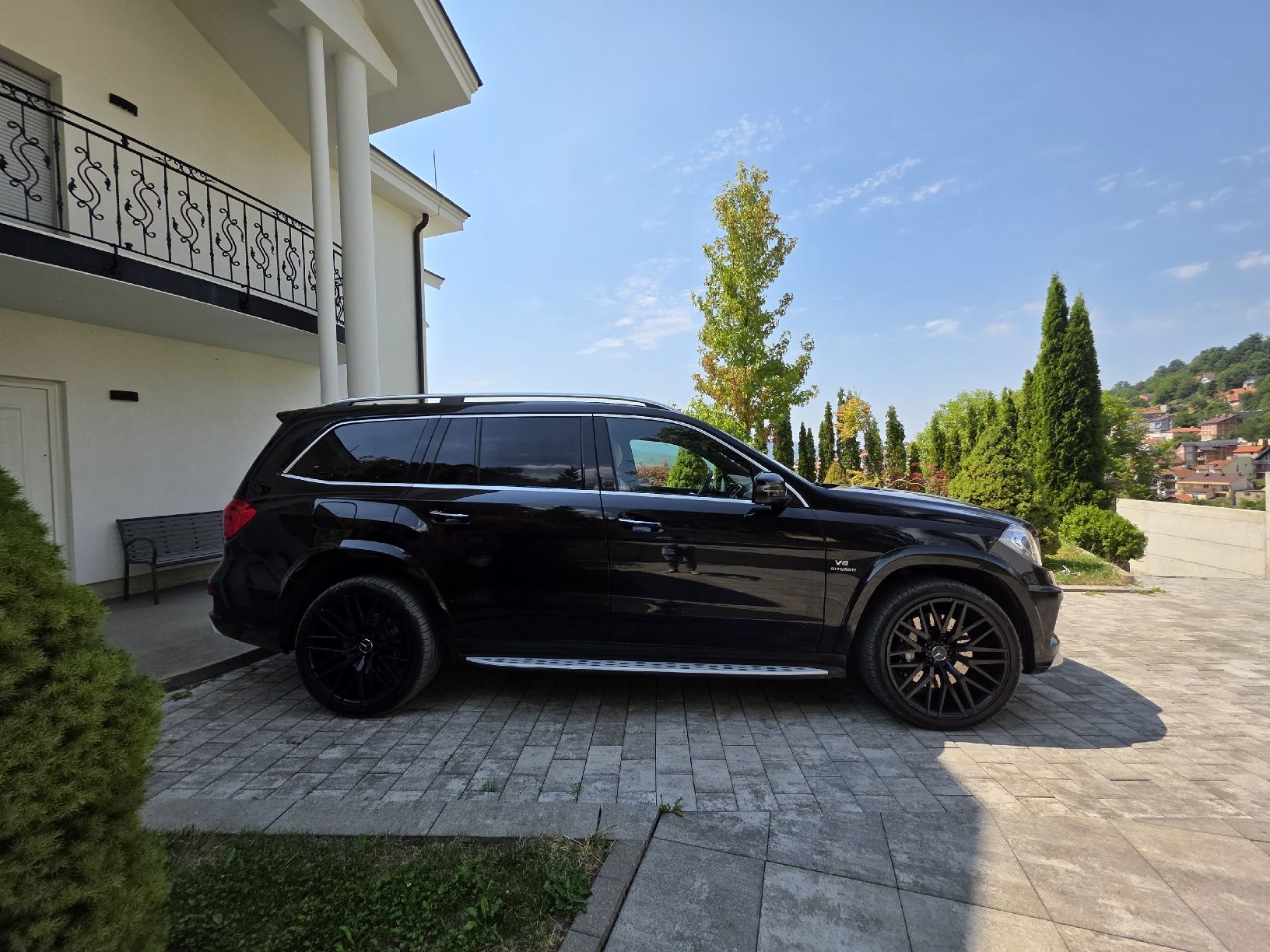 Mercedes-Benz Autos: Mercedes GL 63 AMG - 7 Sitzer – Gebraucht aus Volketswil von Dbx_856 4