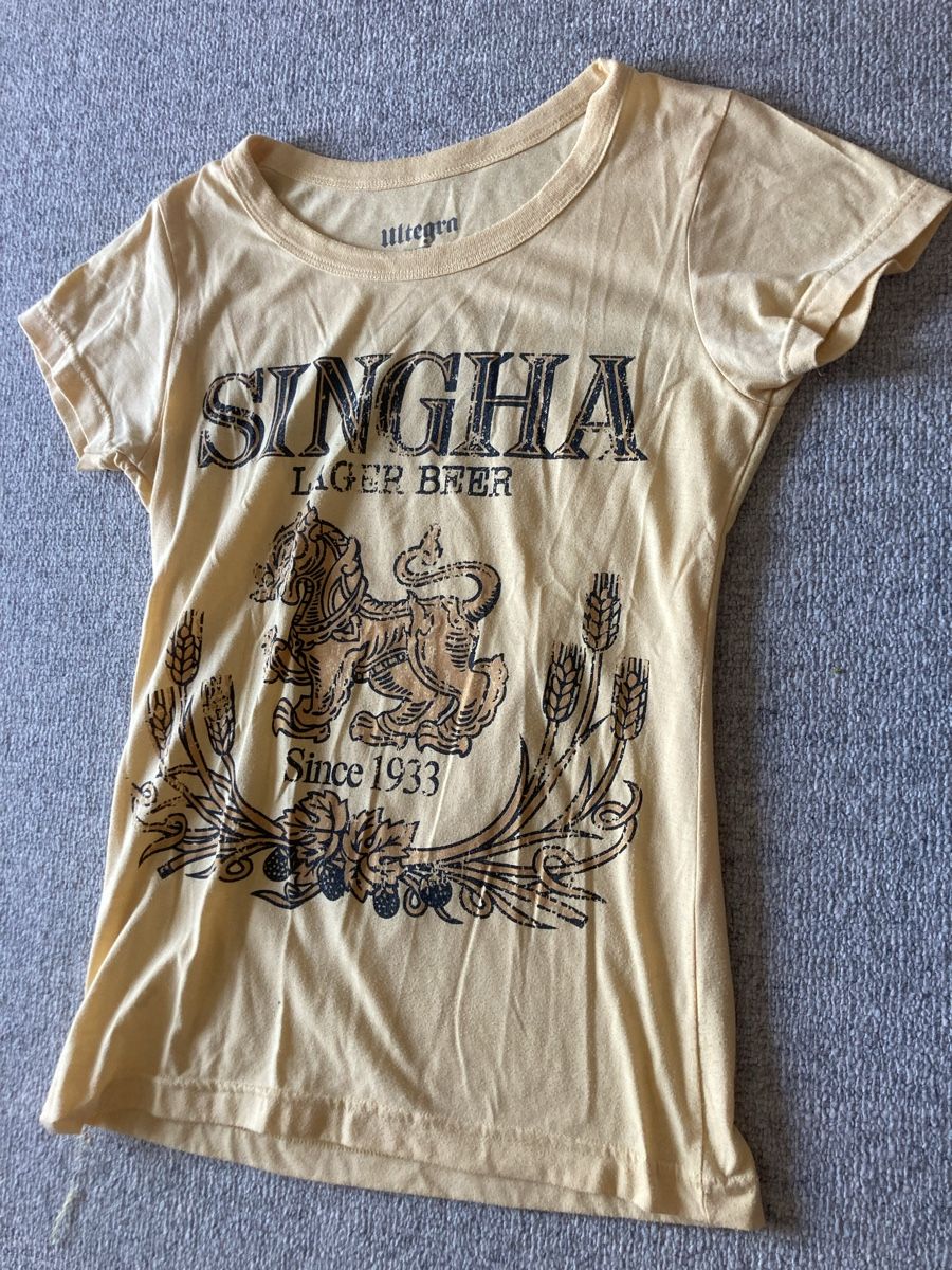 T-Shirts: T-Shirt Singha Beer gelb – Gebraucht aus Gachnang von elvira007