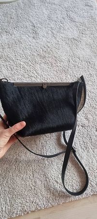 Handgefertigte Tasche aus echtem Ponyfell