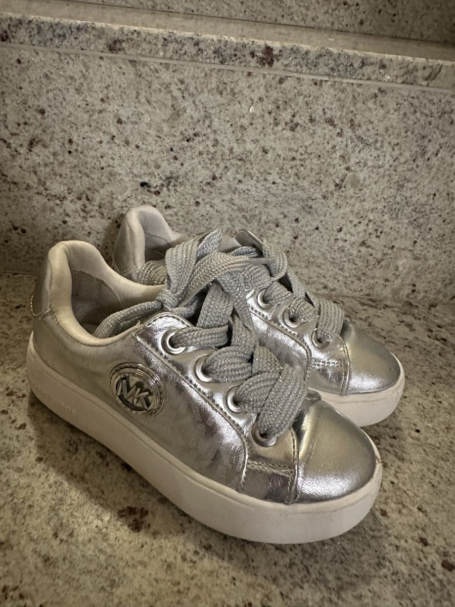 Michael Kors Scarpe per ragazze: Michael Kors//28// – Usato da Böckten venduto da ZokaAugust 1