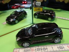 Alfa-Romeo Mito  1:43 (ohne Box) Welly     >  (H11)