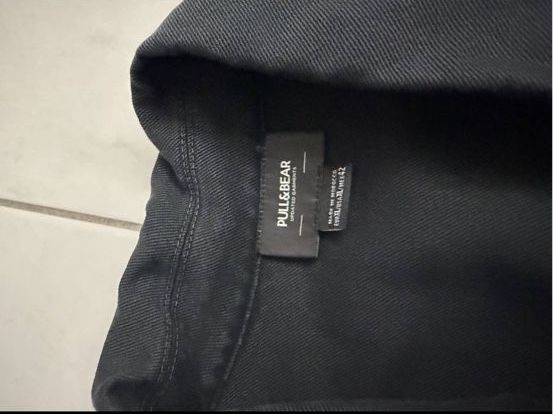 Camicie: Pull&Bear Herren Hemd Schwarz, Top Zustand, Grösse XL – Nuovo (secondo la descrizione) da Oftringen venduto da Kad.Ha 1