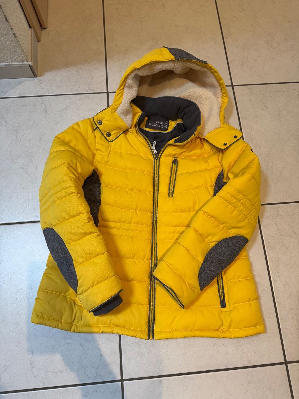 Cecil Giacche: Cecile Jacke Gr.42 gelb – Usato da Balsthal venduto da she_2l28