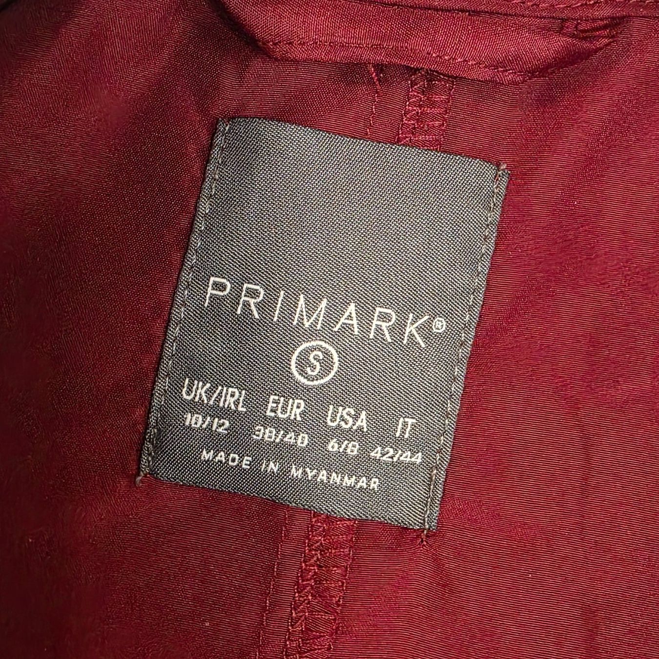 Primark Giacche: Primark Übergangsjacke Bordeaux Gr. S/M Leicht – Usato da Wald ZH venduto da CapLux 8