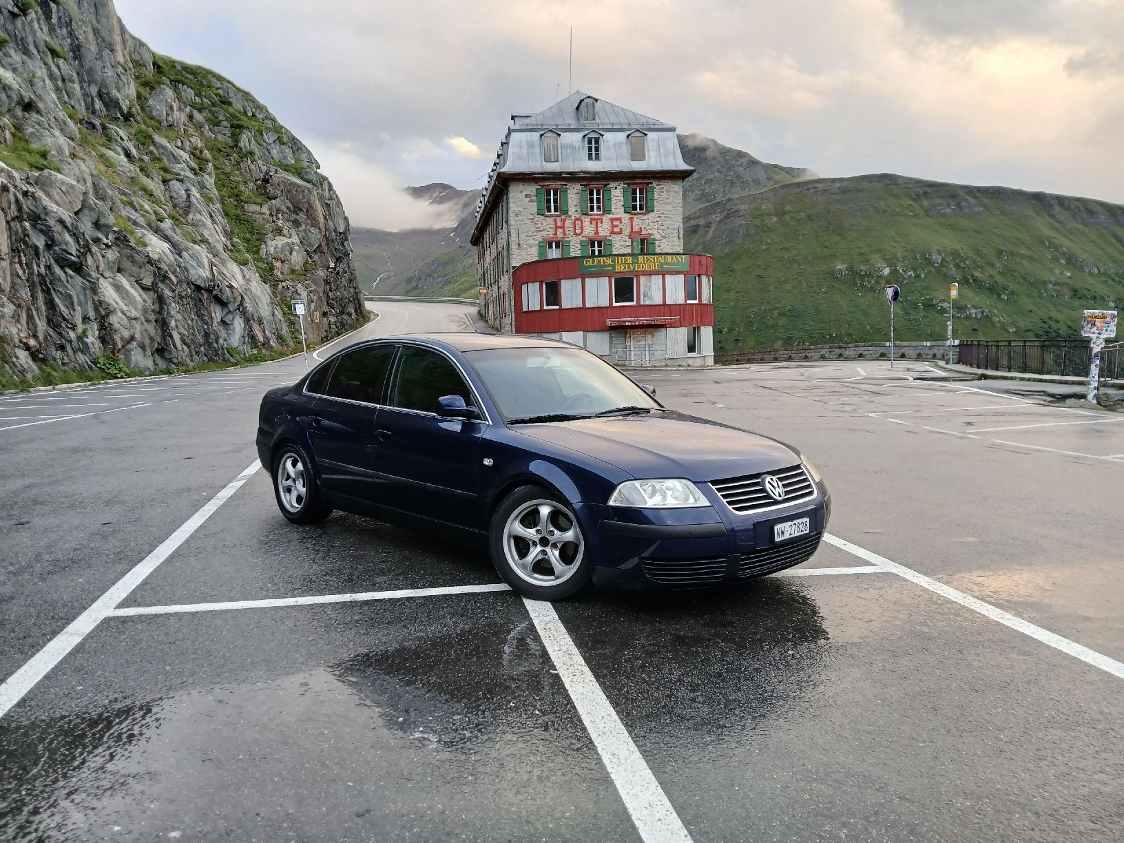 VW Tutti pezzi di ricambio auto: Stoffsitz-Ausstattung Passat 3bg Limousine – Usato da Sirnach venduto da Tewer 2