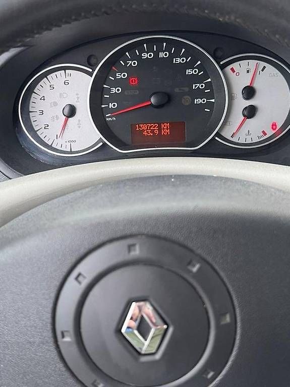 Autos: Renault Kangoo 1.6  – D'occasion à Cousset par dompich 4