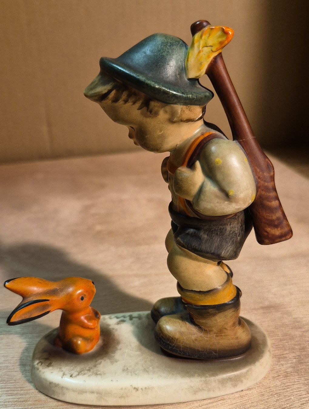 Hummel Statuette: Goebel Hummel 6/0 "Jägerlein" – Difettoso da Turbenthal venduto da Stoertebeker 1