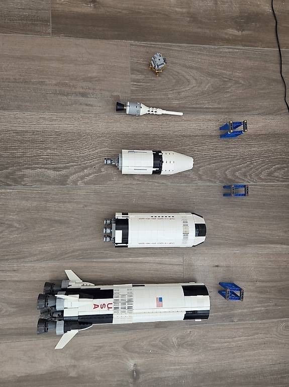 Lego Kit di costruzioni: Fusée lego Saturne 5 – Usato da Chavornay venduto da ivan_85 2