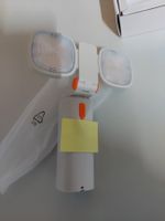 LED STARKE CAMPING LEUCHTE MIT STATIV NEU LAMPE LIGHT