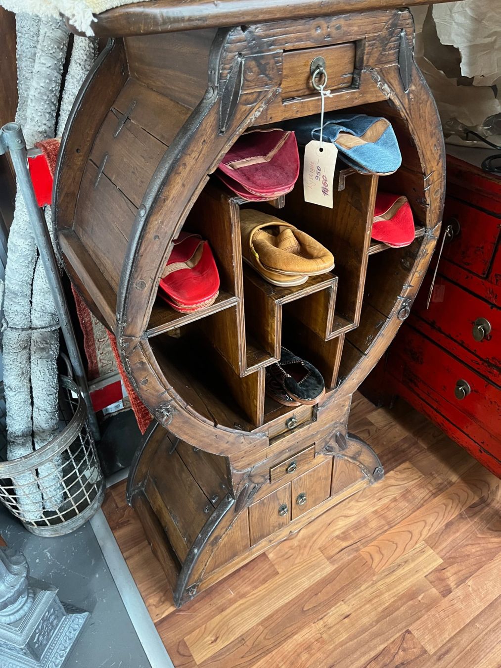 Regale: Rundes Regal Holz | LIQUIDATIONSVERKAUF – Neu (gemäss Beschreibung) aus Zürich von Hnikbay 2