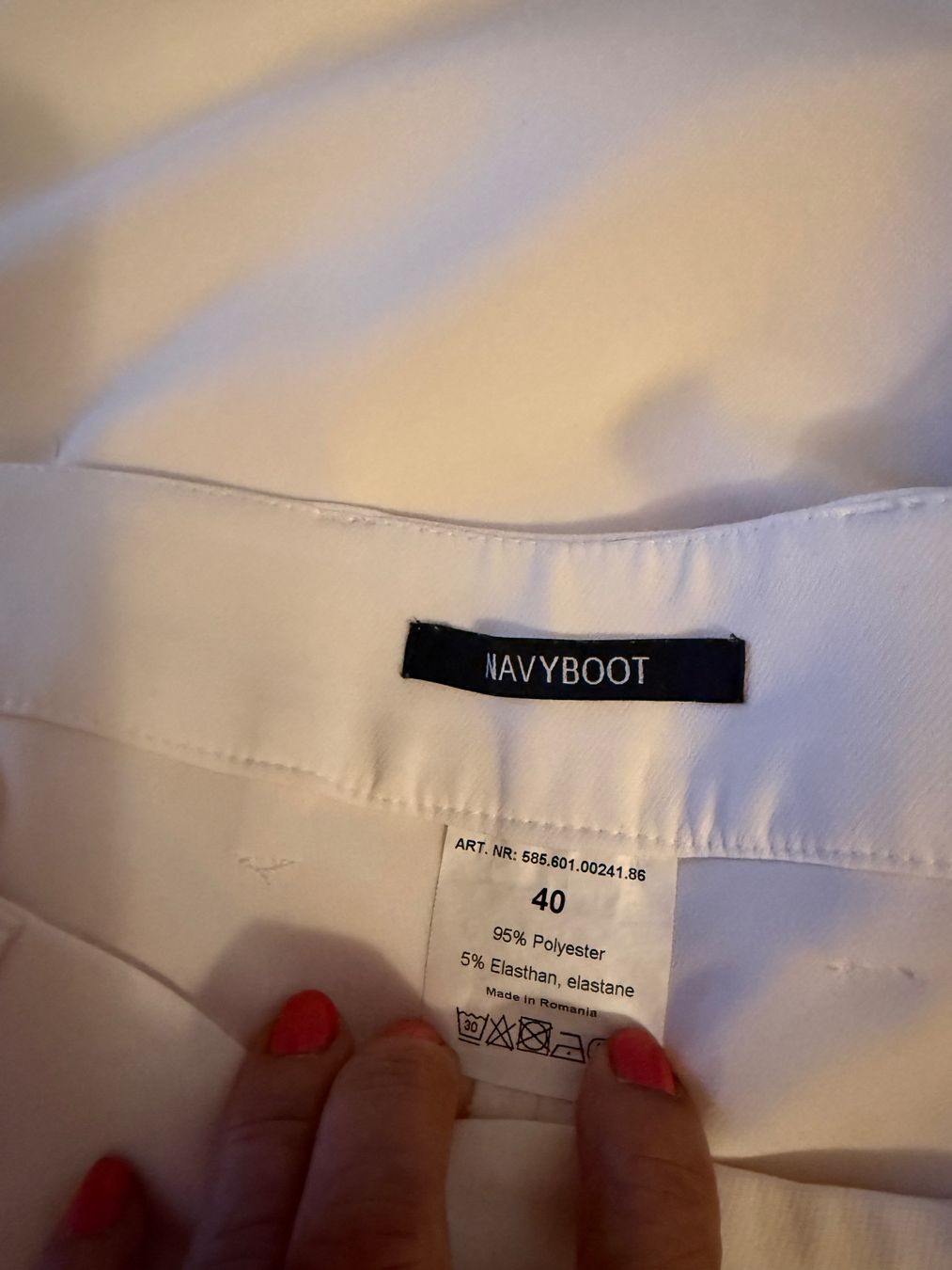 Navyboot Pantaloni: NAVYBOOT DAMENHOSE – Usato da Zürich venduto da flo_7cvq 2