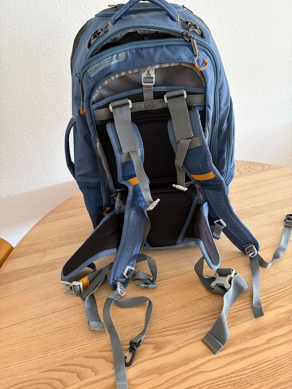Valigie: Reiserucksack Eagle Creek Convertible blau – Usato da Rüschlikon venduto da Emma01 3