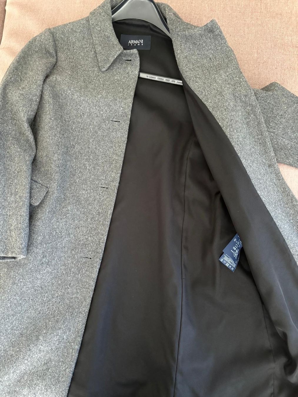 Armani Mäntel: Armani Mantel – Neu (gemäss Beschreibung) aus Domat/Ems von edmund61