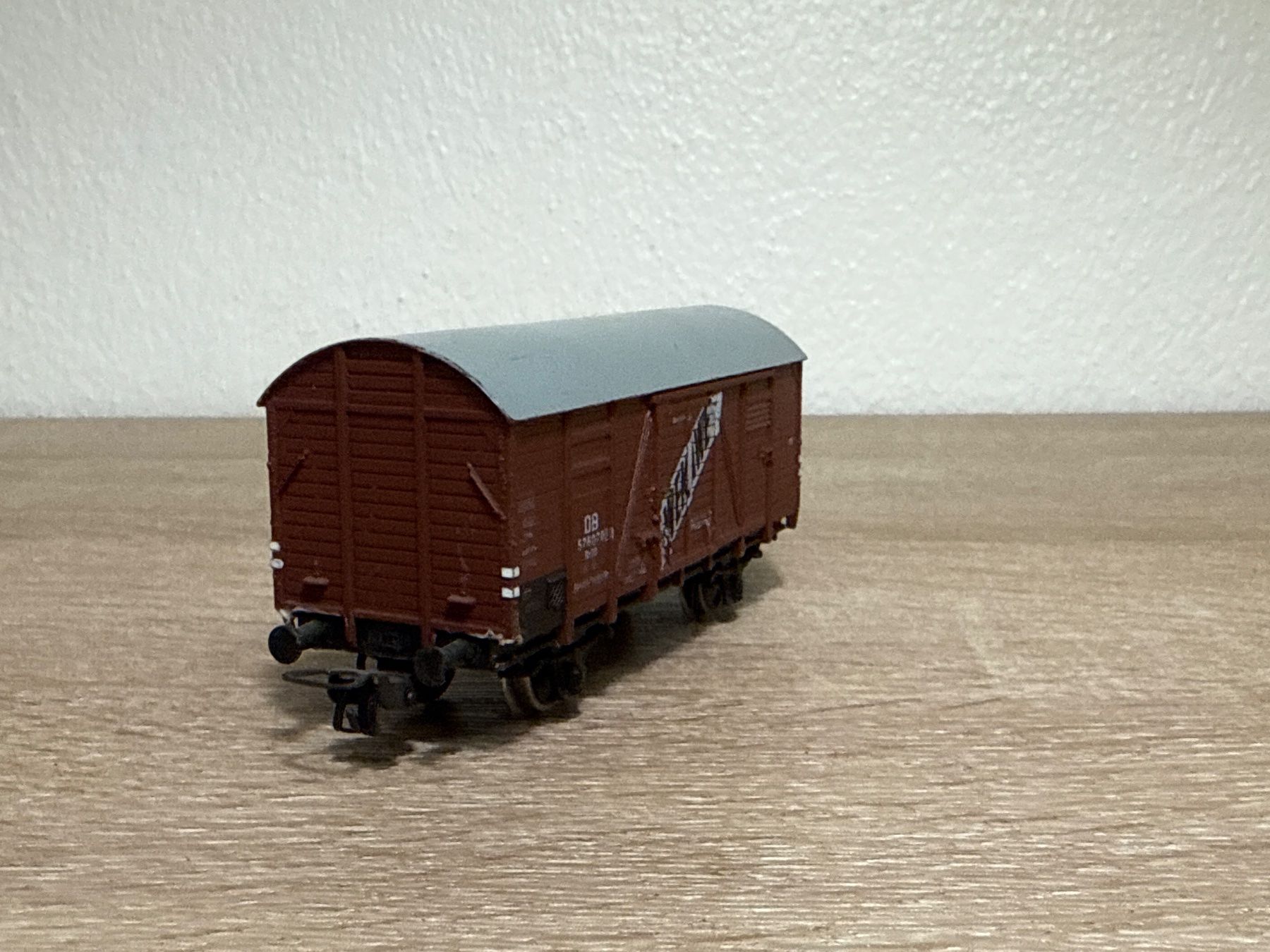 Piko Modellini di ferrovie: Piko Güterwagen DB H0 (31) – Usato da St-Aubin-Sauges venduto da tantome 2