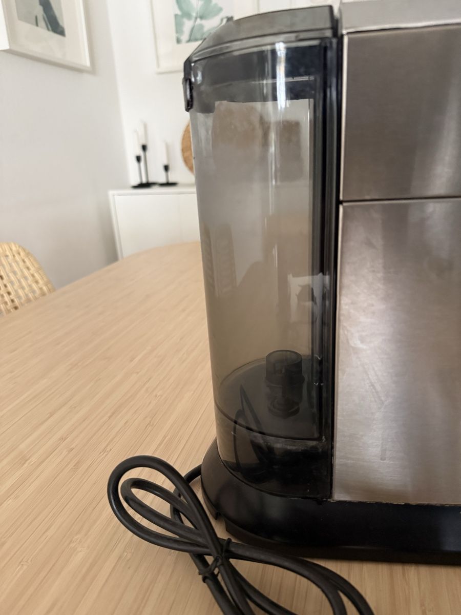 De'Longhi Macchine per caffè & Macchine per espresso: DeLonghi Espresso Machine - Make great coffee at home! – Usato da Basel venduto da sta_kr6l 1