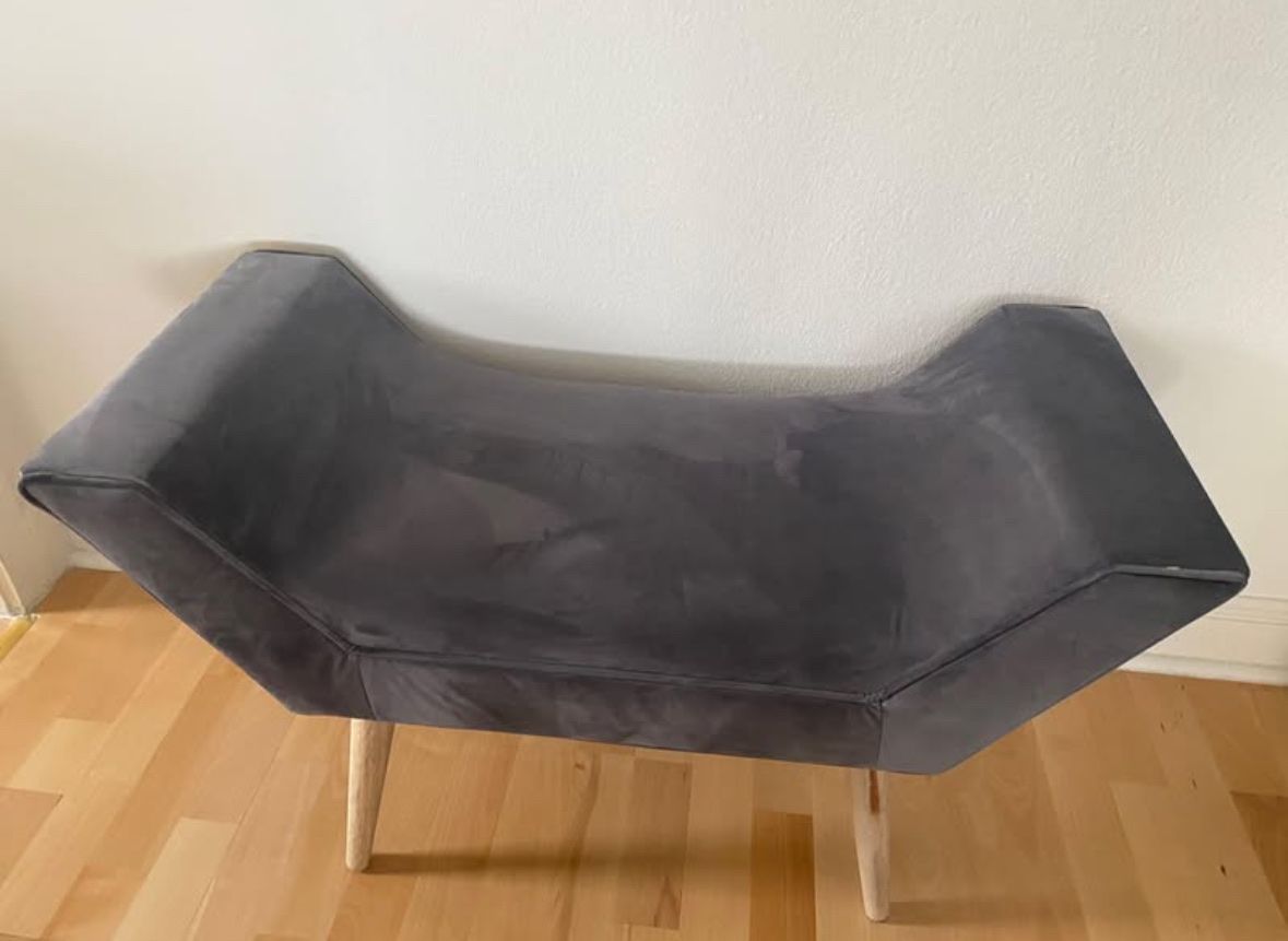 Panchine: Banc Tomasucci en velours gris, design moderne. – Nuovo (secondo la descrizione) da La Chaux-de-Fonds venduto da kel_9khc 1