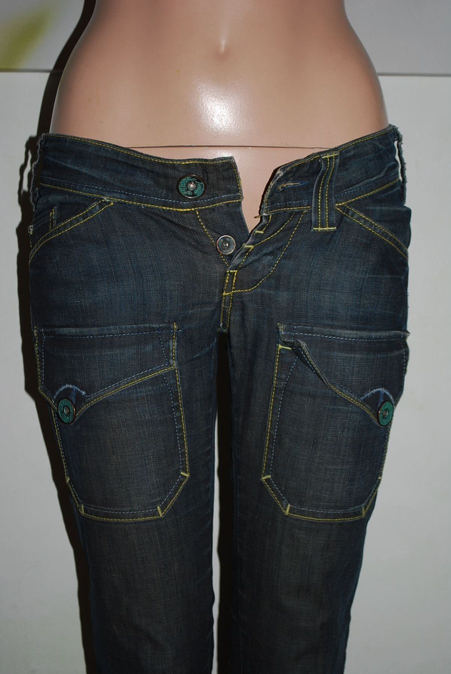 Jeans: Jeans 7/8 LOIS   Taille/Grosse 34 – Usato da Cossonay-ville venduto da Super-Price-Quality 1