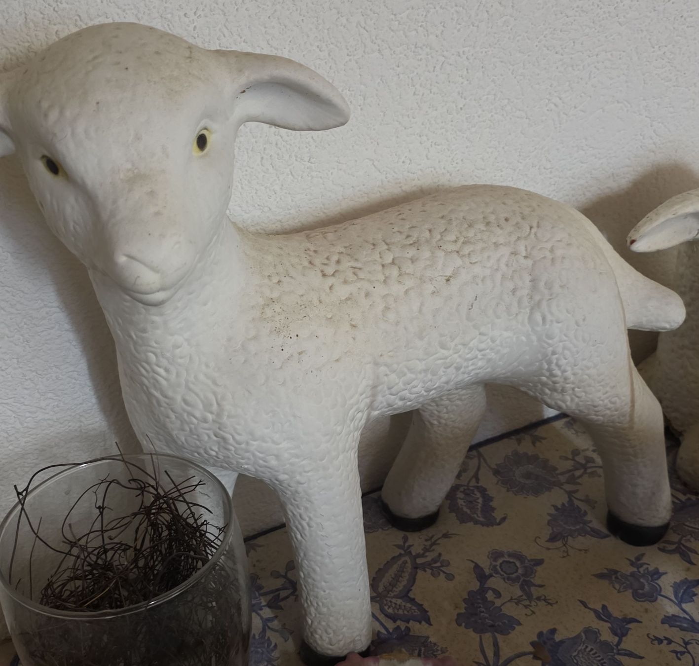 Statuette: Vintage Ceramic Lamb Figurines  – Usato da Hinwil venduto da Ehretstock8