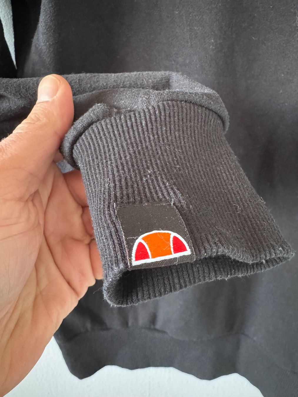 Maglioni & Felpe: Ellesse hoodie pullover sweatshirt MEN XS – Usato da Neuchâtel venduto da _Easy_to_Find_ 4
