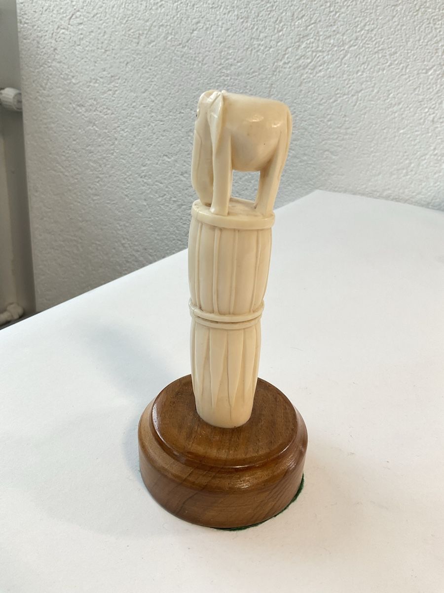 Statuette: Statuette ancienne, sculpté – Usato da Malleray venduto da Robot12 3