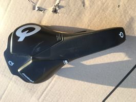 Leichte MTB-Sättel mit Carbongestell