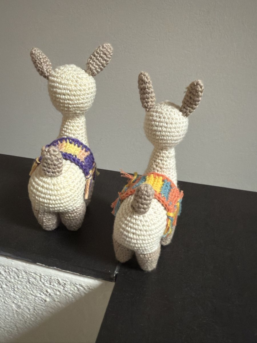 Giocattoli: Handgemachte Häkel Lamas, 2er Set – Nuovo (secondo la descrizione) da Sarmenstorf venduto da Nathaliie_21 3