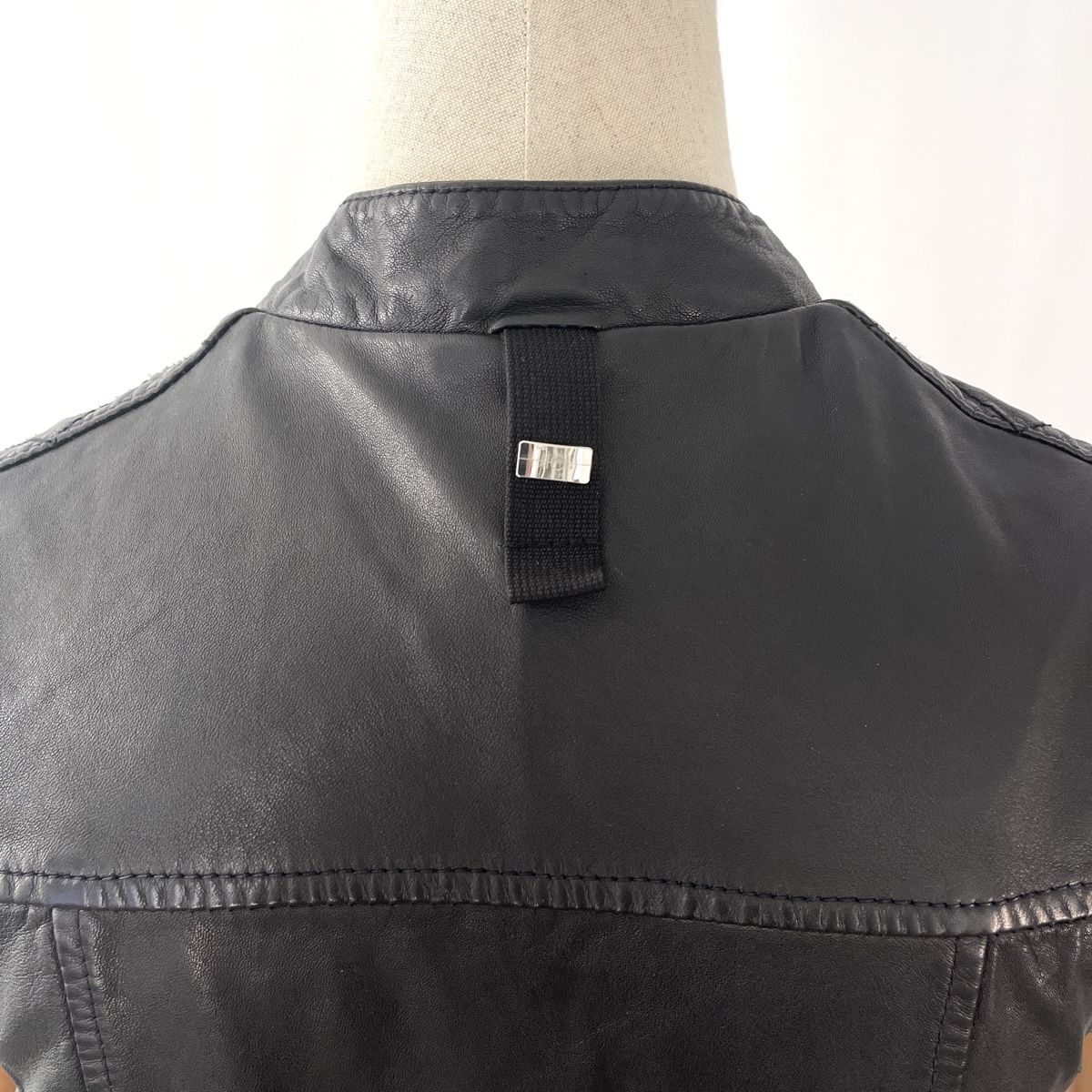 Gilet & Giacche senza maniche: HIGH Every Day Couture Leather Vest – Nuovo (secondo la descrizione) da Emmen venduto da Nightingale_2022 7