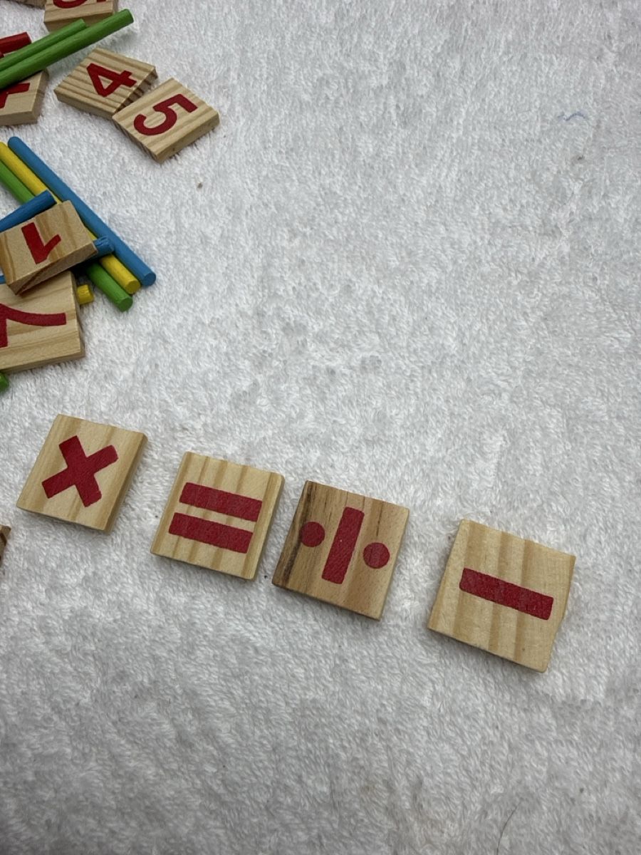 Giochi: Jouet éducatif calcul bâtonnets chiffres bois 100p – Nuovo (secondo la descrizione) da Chenens venduto da anasantos90 2
