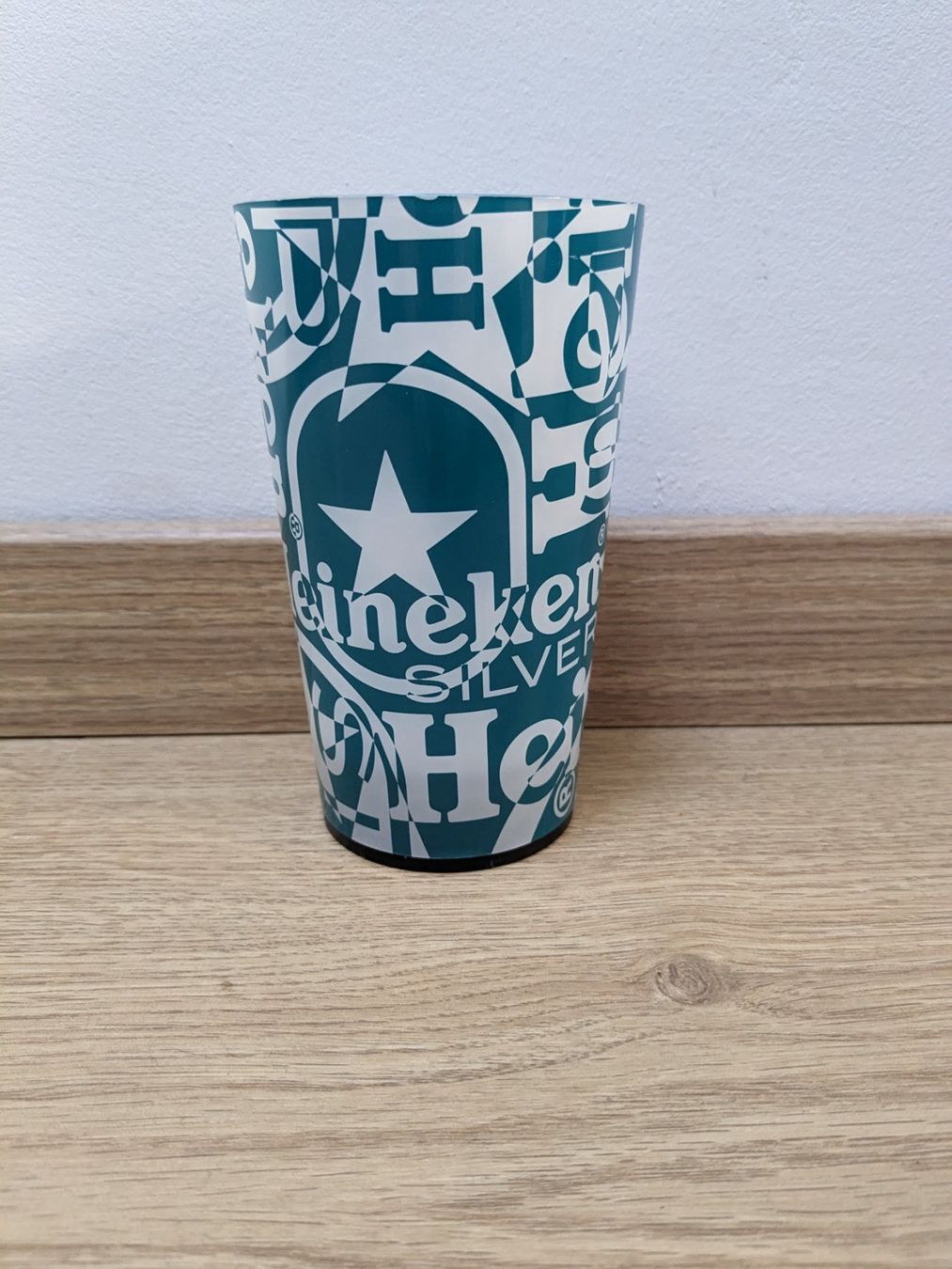 Contenitori & Simili: Heineken Silver Becher LED Becher - leuchtet – Usato da Winkel venduto da Kade50