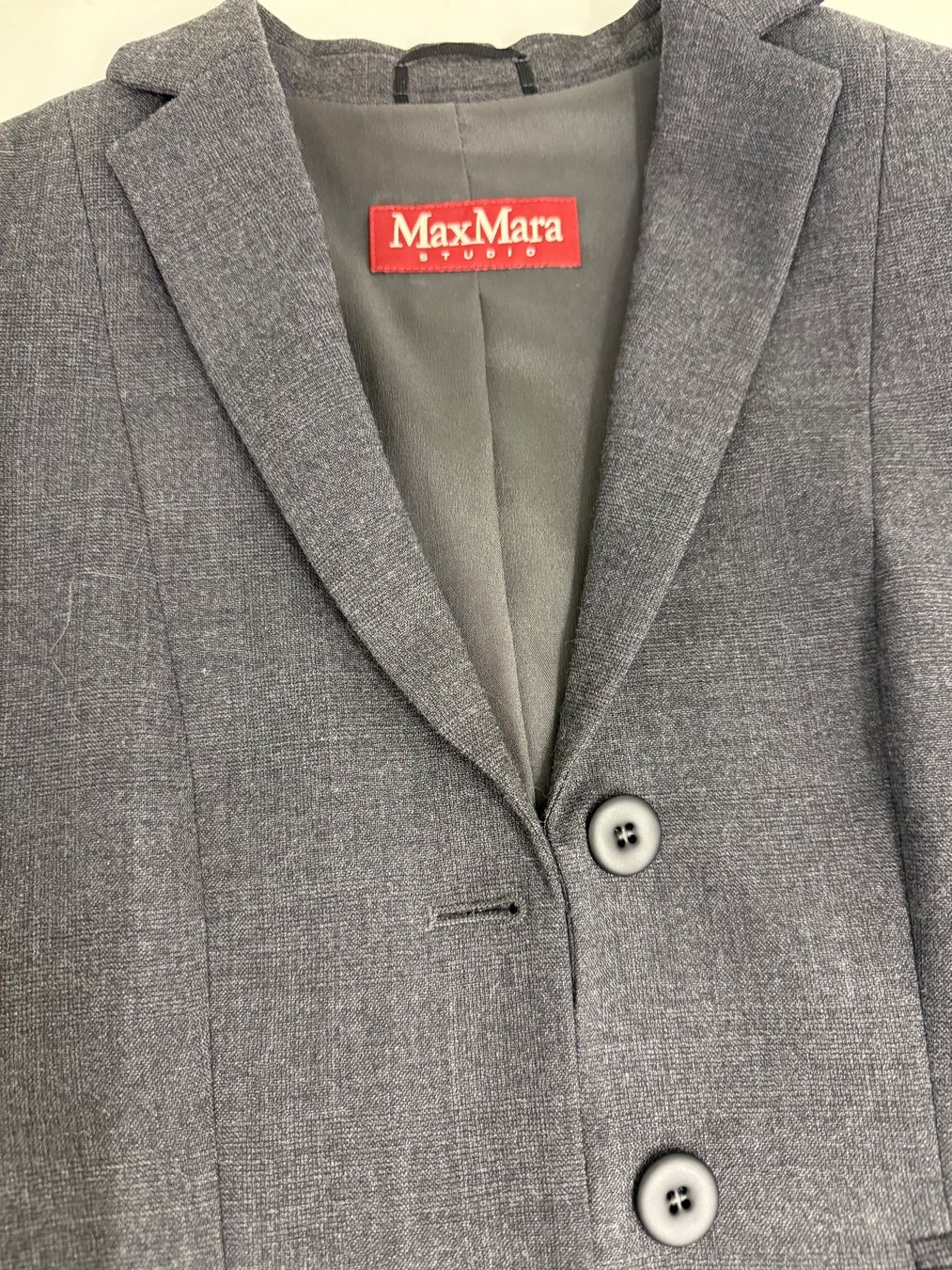 Max Mara Vestes: Max Mara Studio Blazer – D'occasion à Oberwil-Lieli par Laeber 4