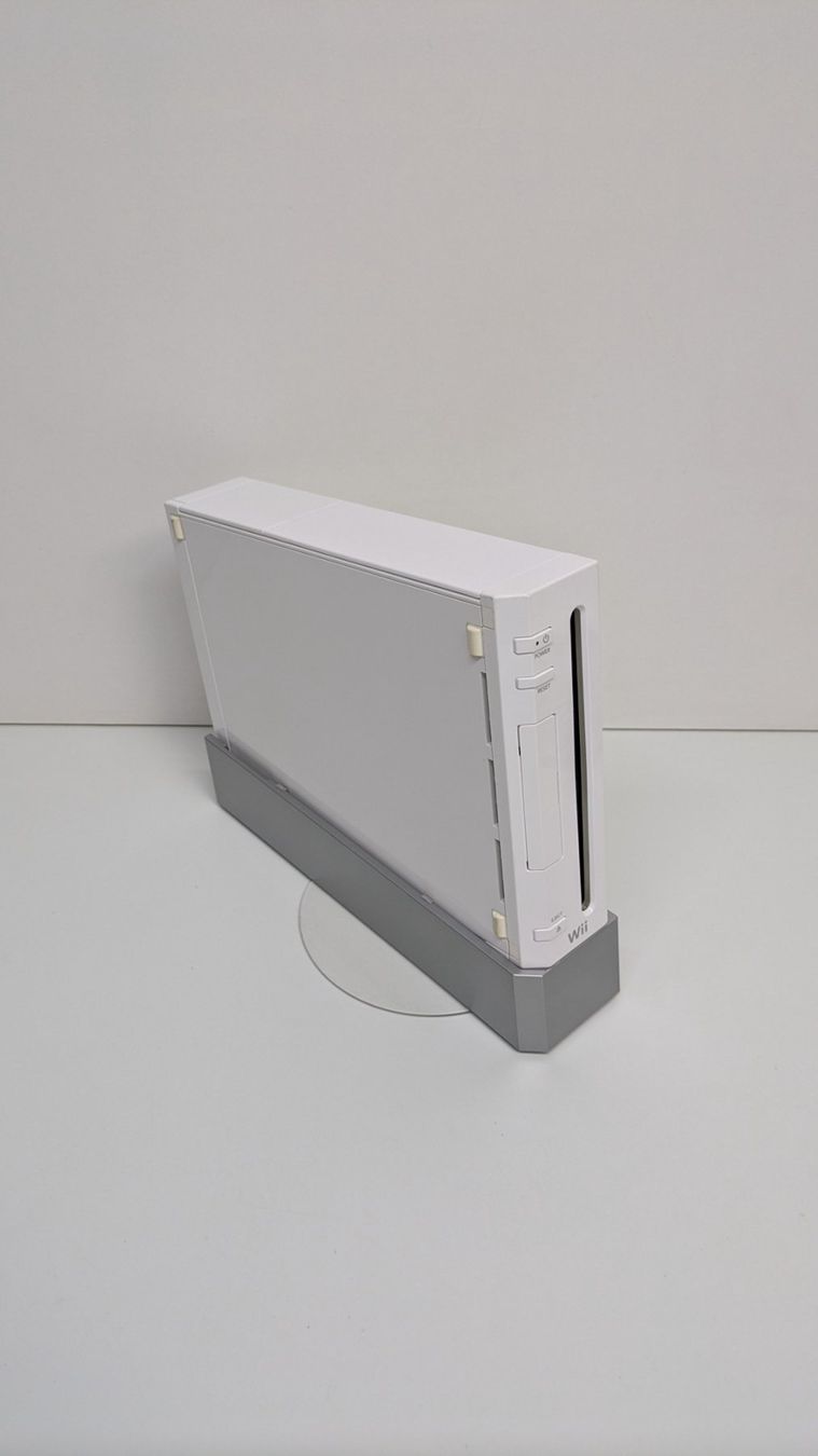 Nintendo Konsolen: Nintendo Wii, 2 Controller, 2 Nunchuks (HDMI) – Gebraucht aus Menziken von mame18 2