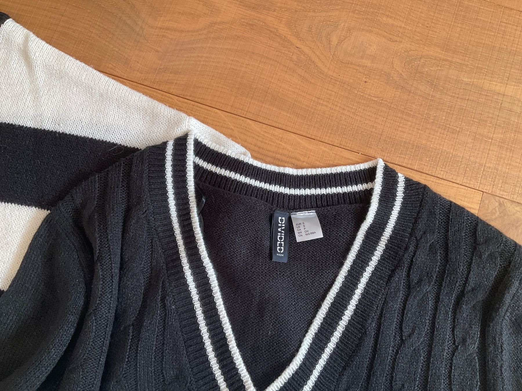 Lotti di vestiti: 5 Herbst Pullover Gr. S Vero Moda, Divided, usw. – Usato da Winterthur venduto da aionila 1