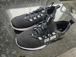 Puma Softfoam Gr.43 nur 15.-- (2x getragen leider zu gross)