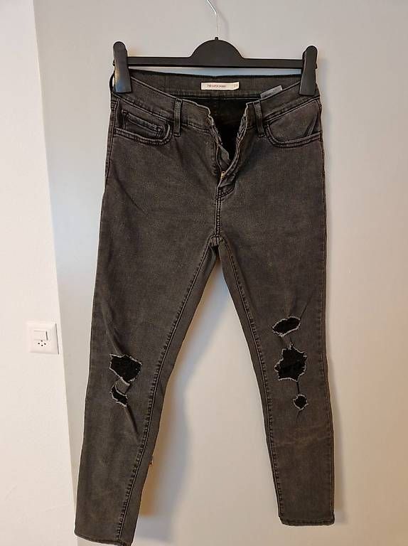 Jeans: Levis 28Gr. – Gebraucht aus Luzern von maji87
